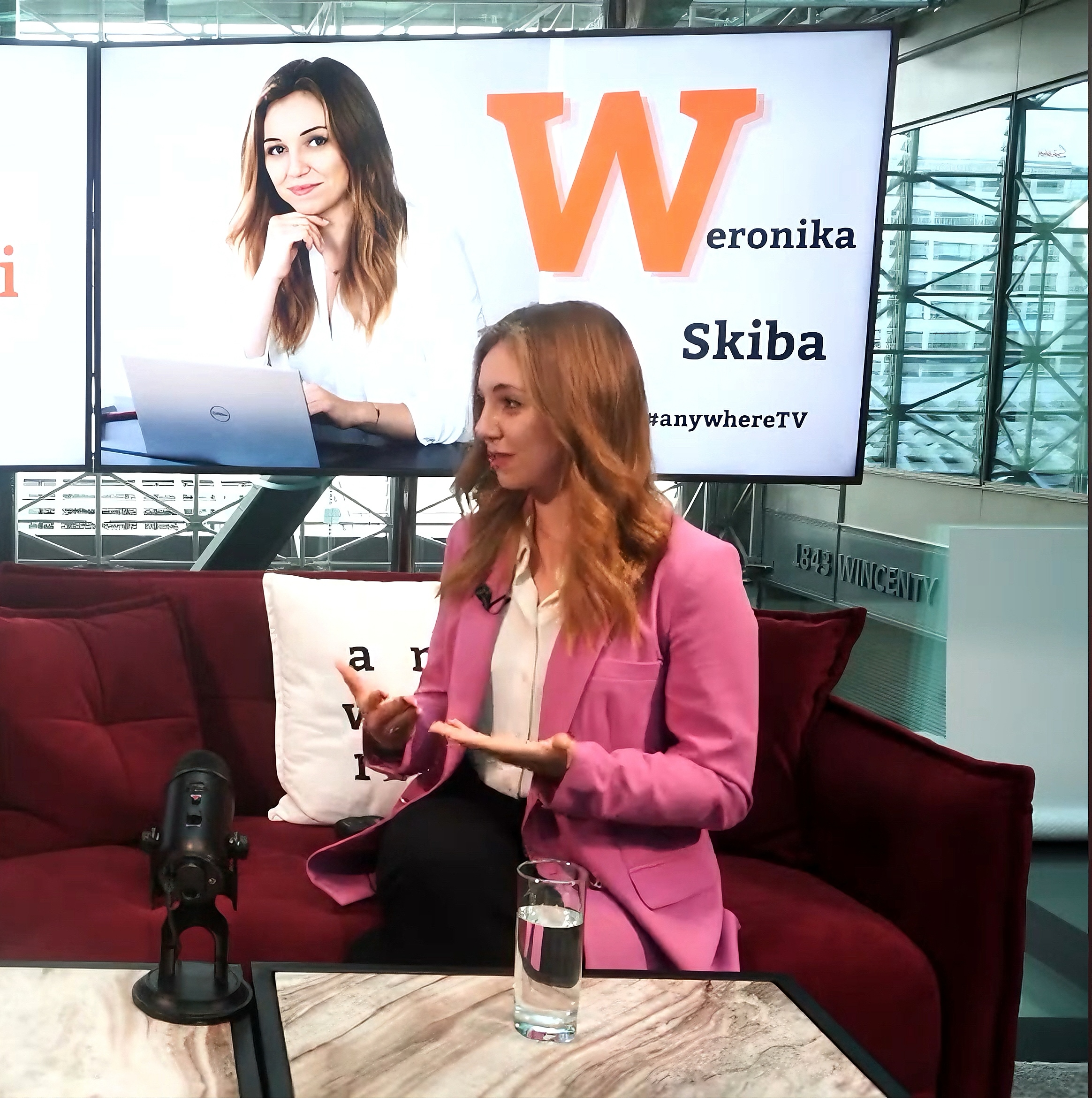 Weronika Skiba - Konferencja 8
